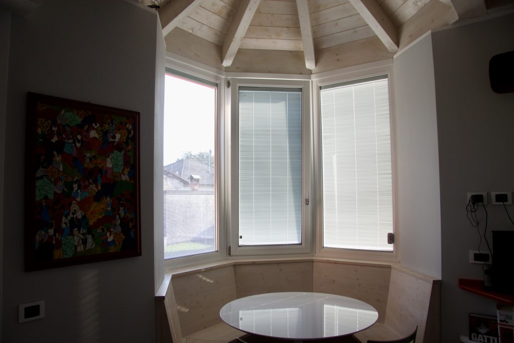 bow-window-legno-alluminio-su-misura