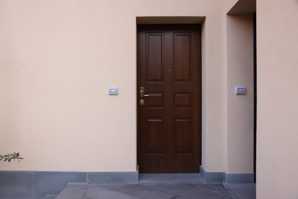 porta-blindata-legno-ingresso
