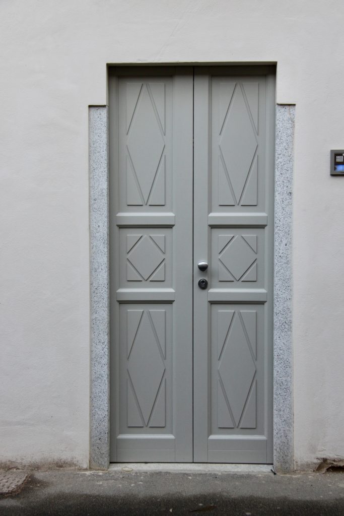 portoncino-ingresso-legno