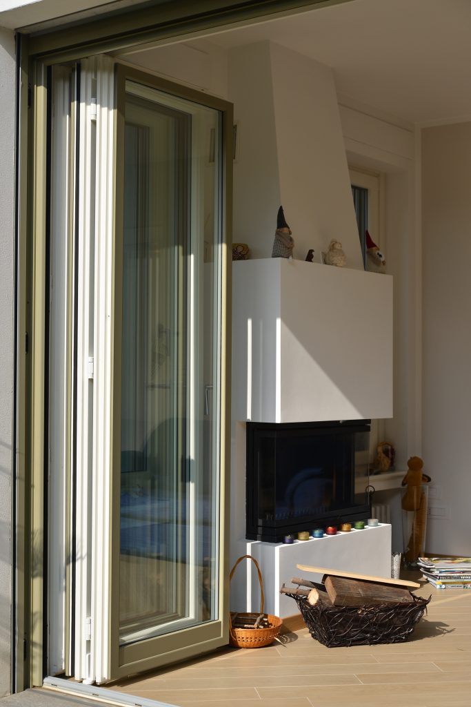 serramenti-su-misura-legno-alluminio-pieghevoli-villa