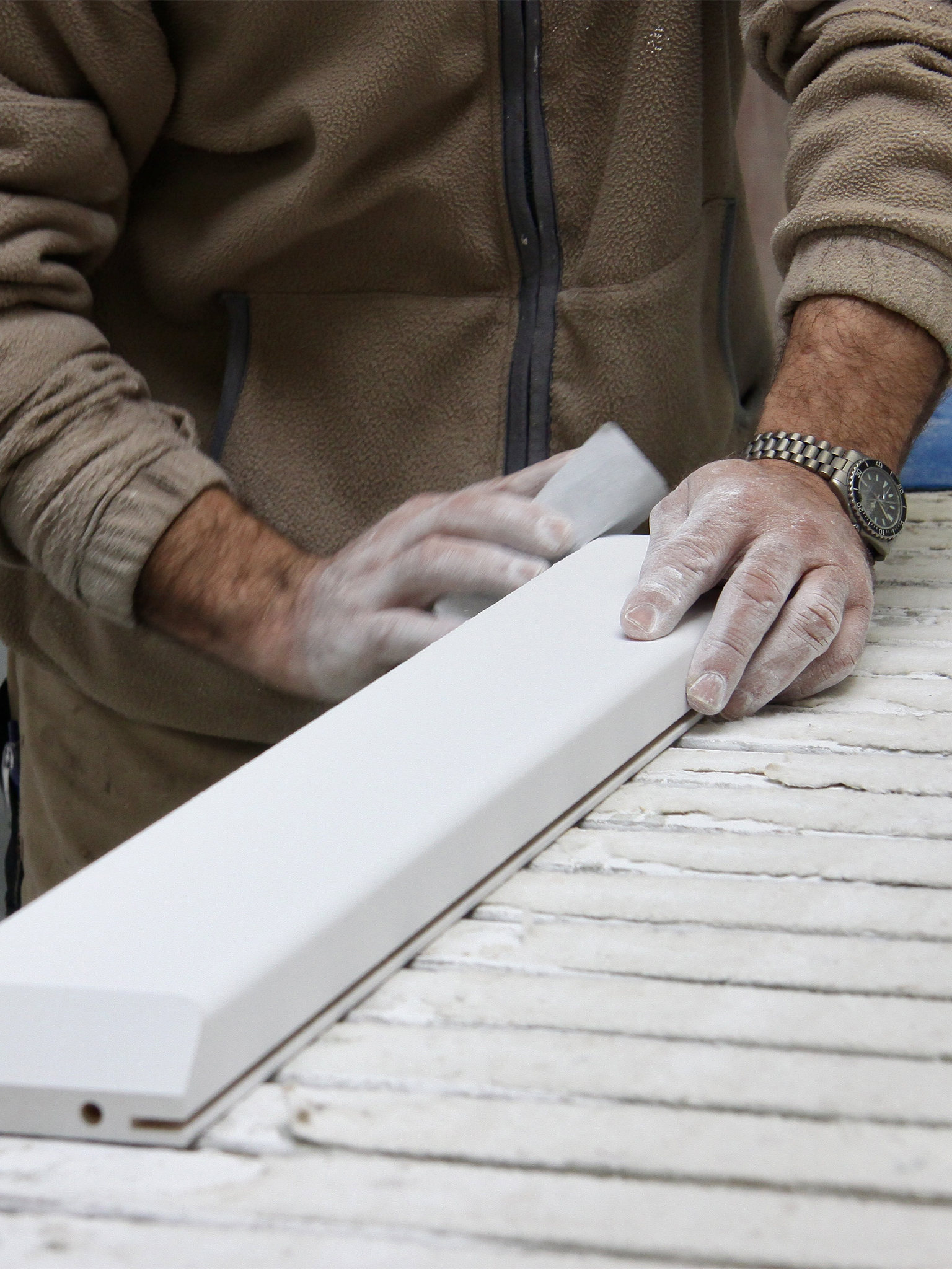 lavorazione-operaio-legno